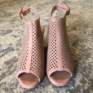 Top Moda size 7.5 pink heels